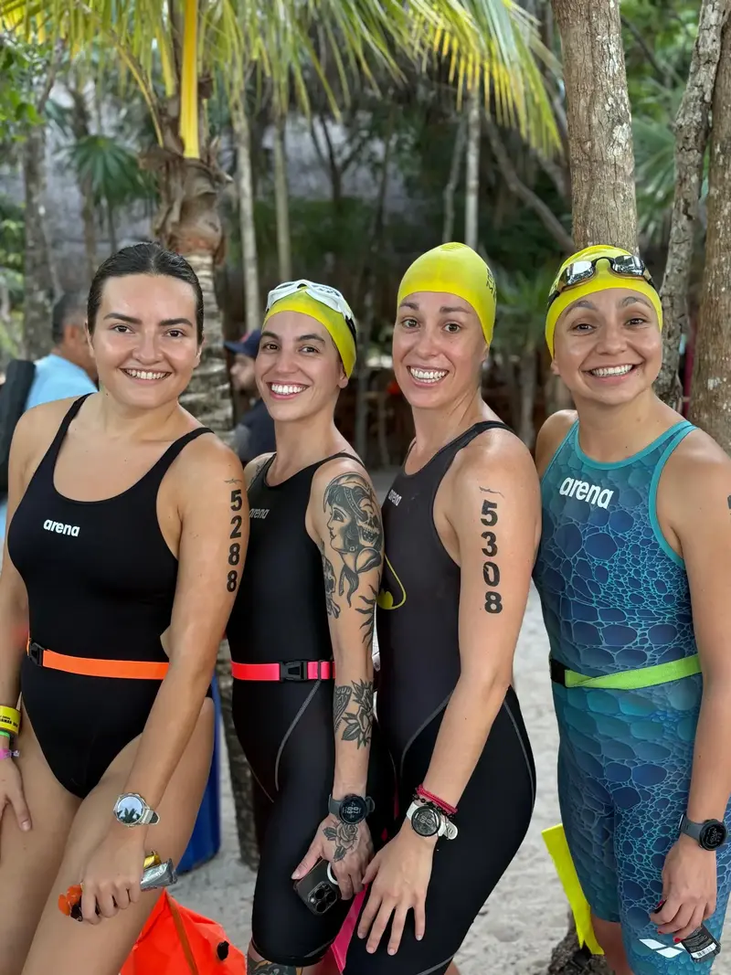 Previo a competencia con alumnas